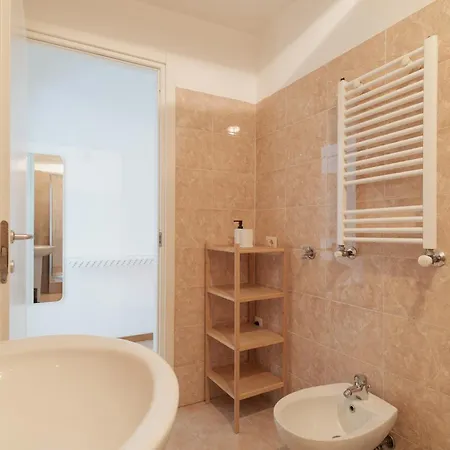 Guesthost - Porta Garibaldi White Flats Appartement