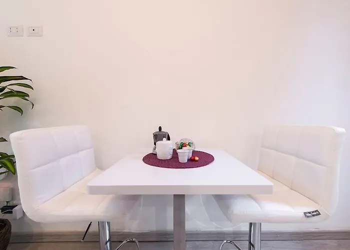 Appartement Guesthost - Porta Garibaldi White Flats