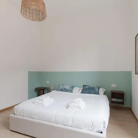 Guesthost - Porta Garibaldi White Flats Apartment *